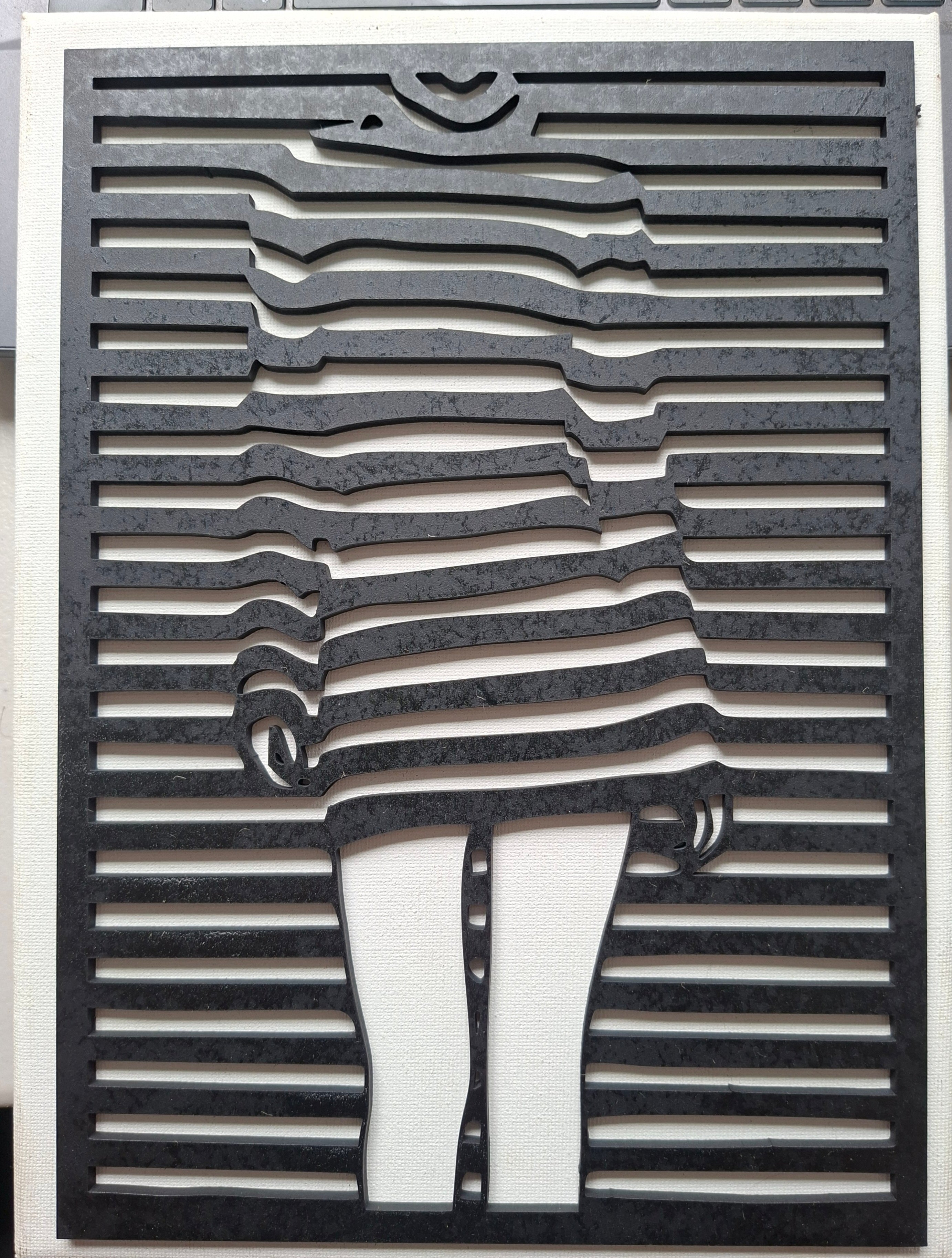 Stripe women on a A4 canvas